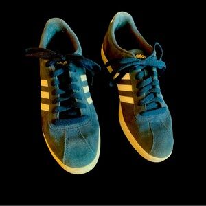 Adidas Women's Blue Suede Ortholite Float Sneakers -Size 9.5